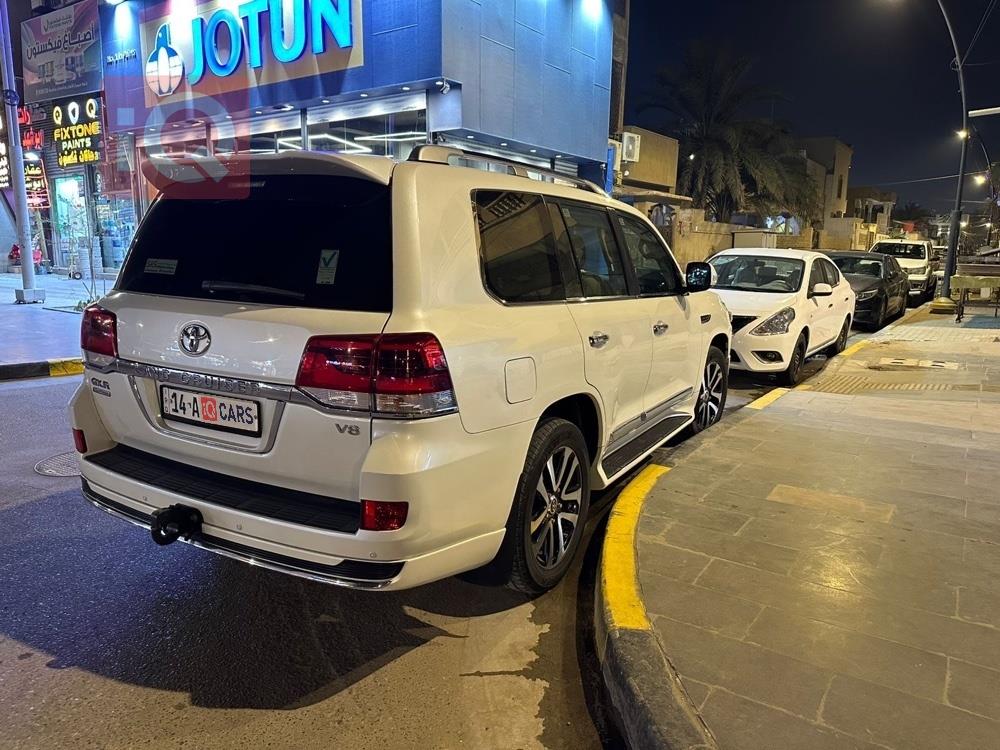 تويوتا لاندكروزر